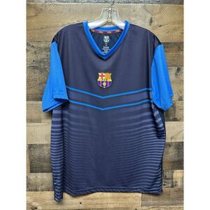 FCB Men's V-Neck T-Shirt Size Large‎